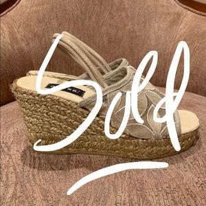 🚫SOLD! GUESS Sling-back Summer Espadrilles
